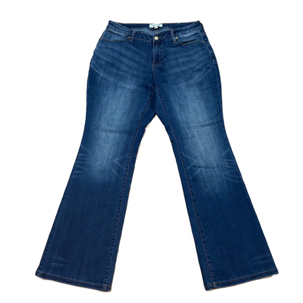 Henry & Belle Medium Wash Flared Jeans Womens Size 14W